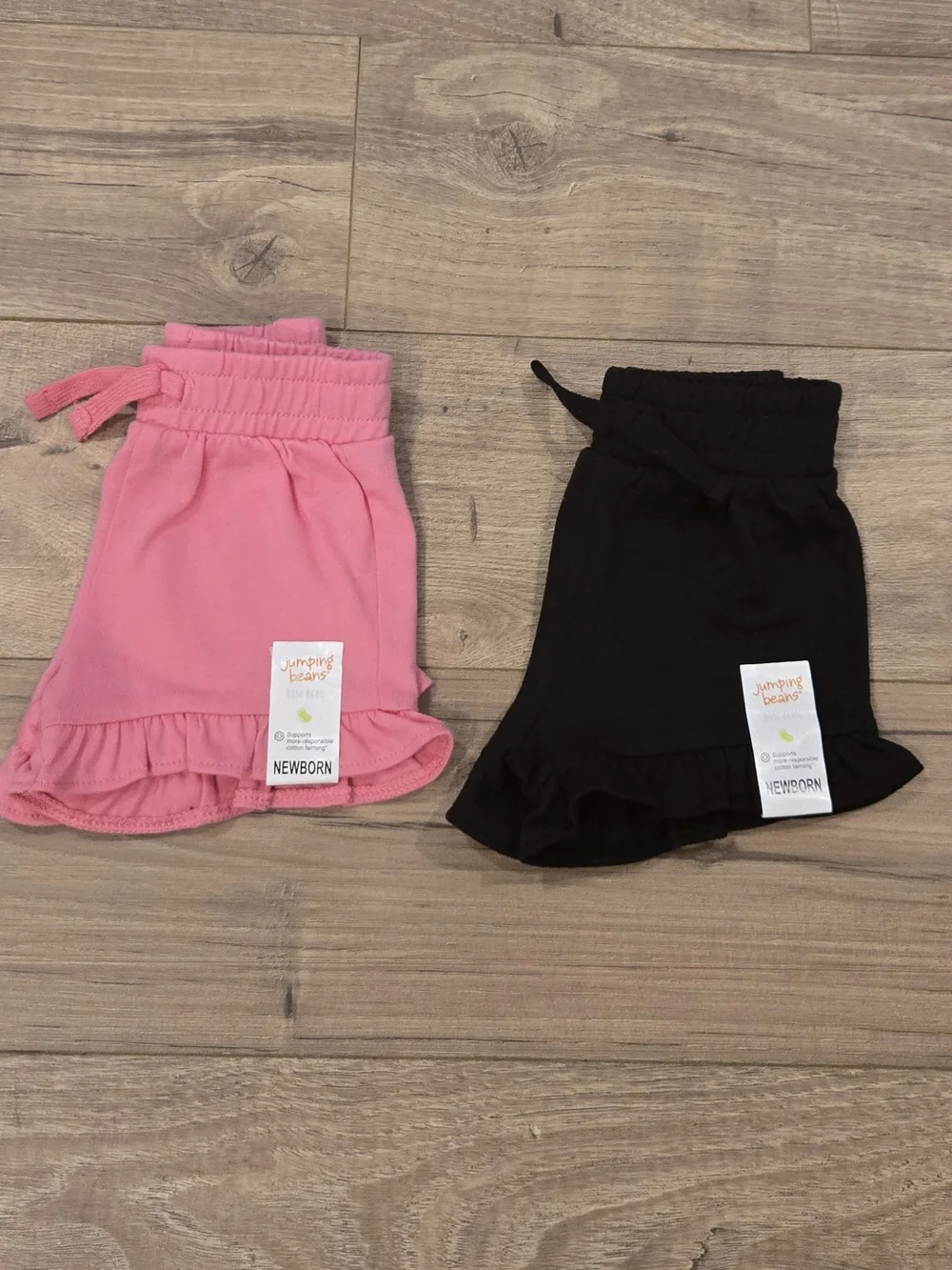 NWT Jumping Beans Baby Girl Pink Black 2pc Ruffle Shorts Set Size NB New